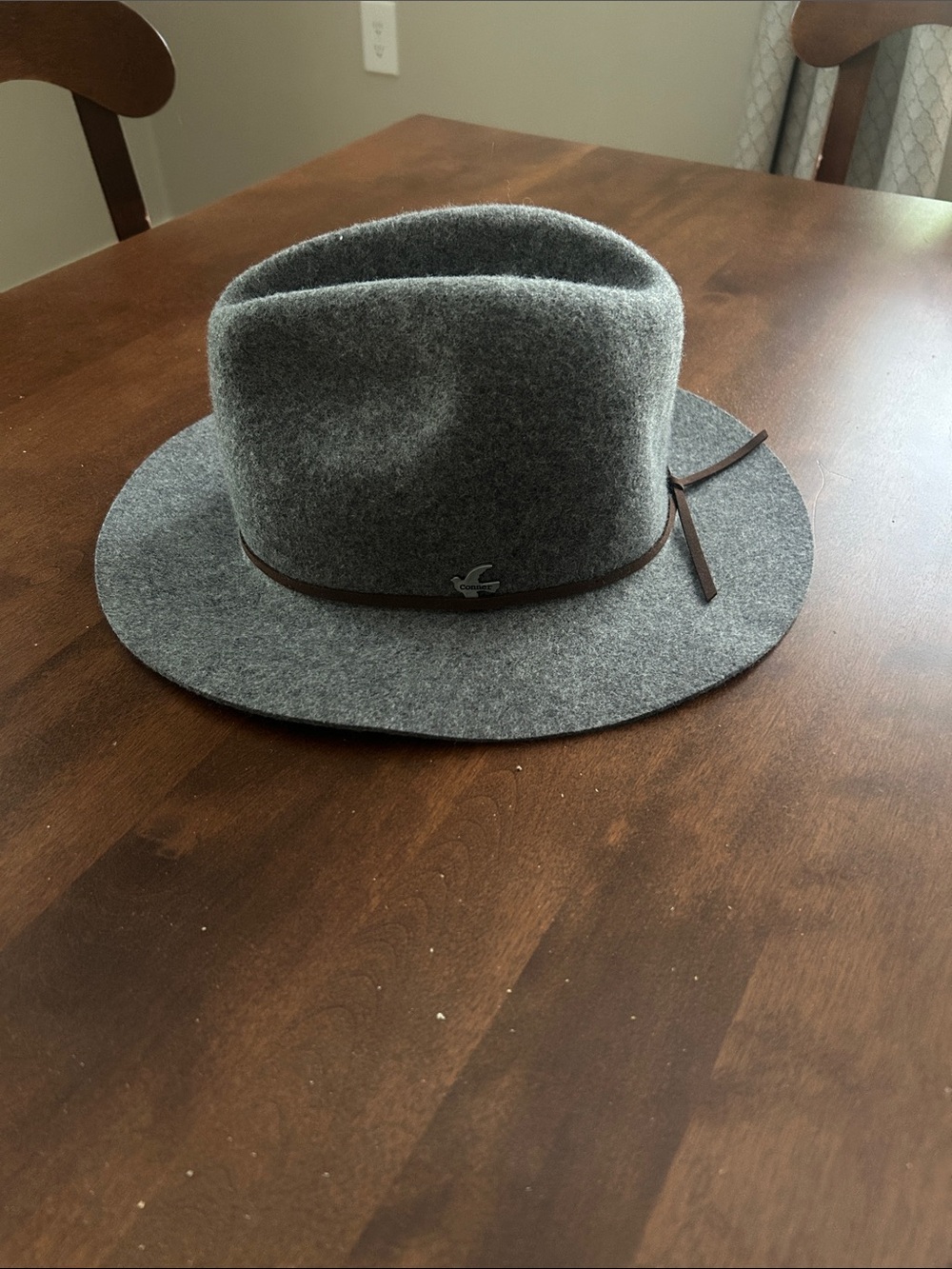 Gray Wool Felt Wide-Brim Hat with Thin Brown Band